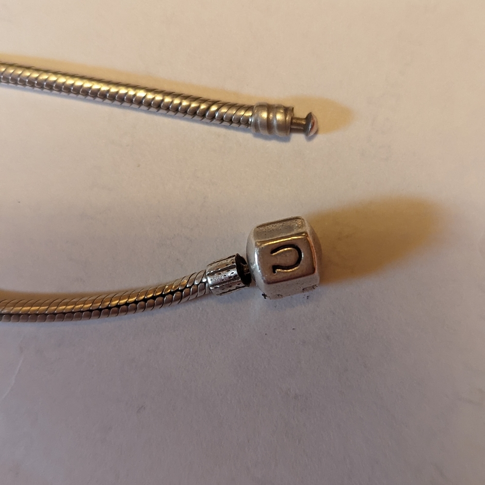 9 1/4" Chamilia bracelet